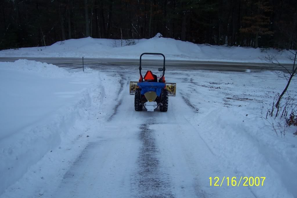 snowandgaragetractorpics027.jpg