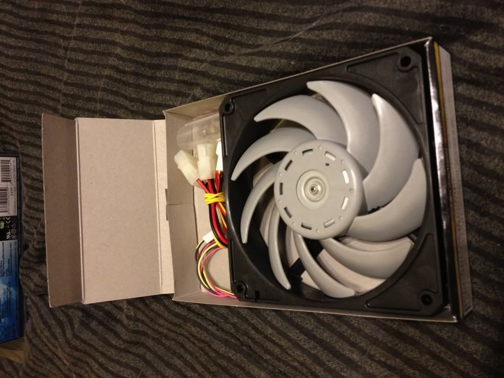 fan_zpsa5c35a40.jpg