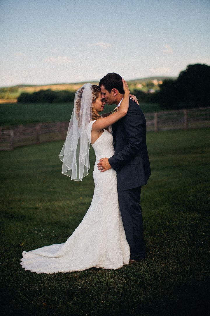  photo becca_nick_maryland_wedding_photographer_walkers_overlook_wedding_photography99of166jpgoriginal.jpeg