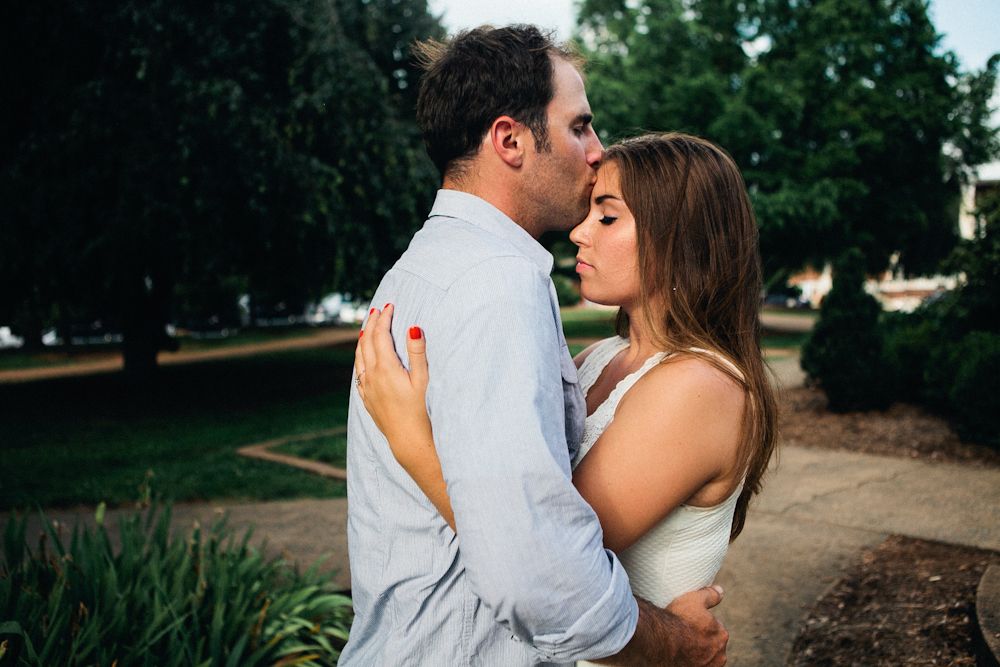  photo charlottesville_virginia_engagement_shoot_downtown_im_kristen_photography24of38.jpg