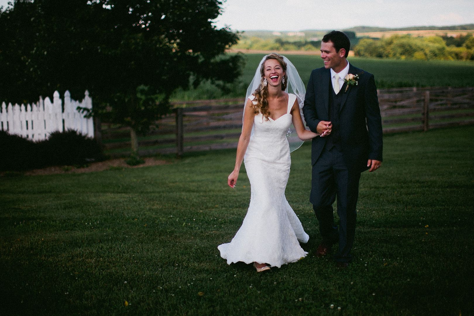  photo becca_nick_maryland_wedding_photographer_walkers_overlook_wedding_photography102of166.jpg