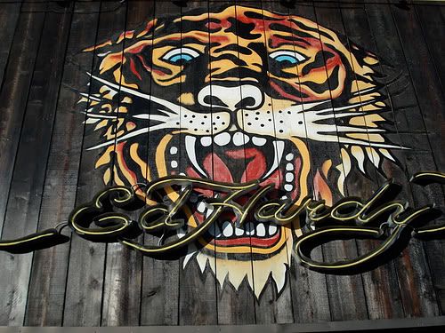 ed hardy tiger floor Image