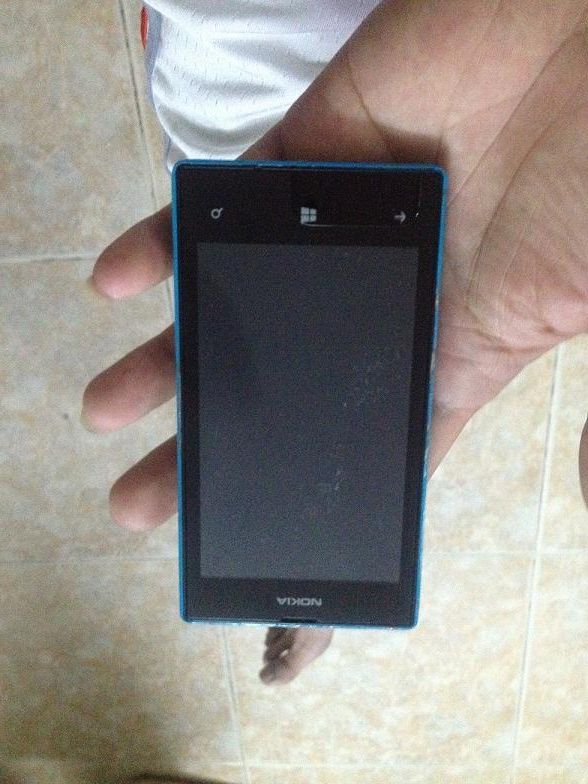 dư dùng 1 em lumina 520 xanh dương 99%