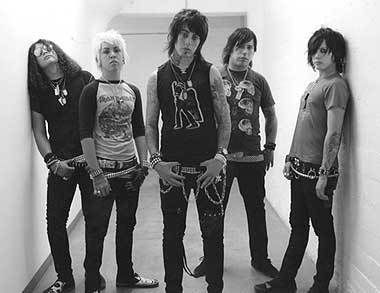 Obrázok “http://i232.photobucket.com/albums/ee3/taytay_euphemism/Escape-The-fate-group.jpg” sa nedá zobraziť, pretože obsahuje chyby.