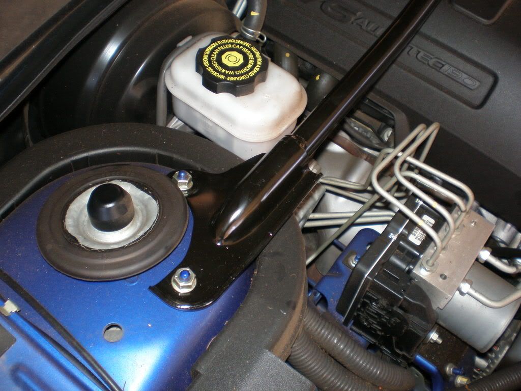 strut brace Page 4 Just Commodores