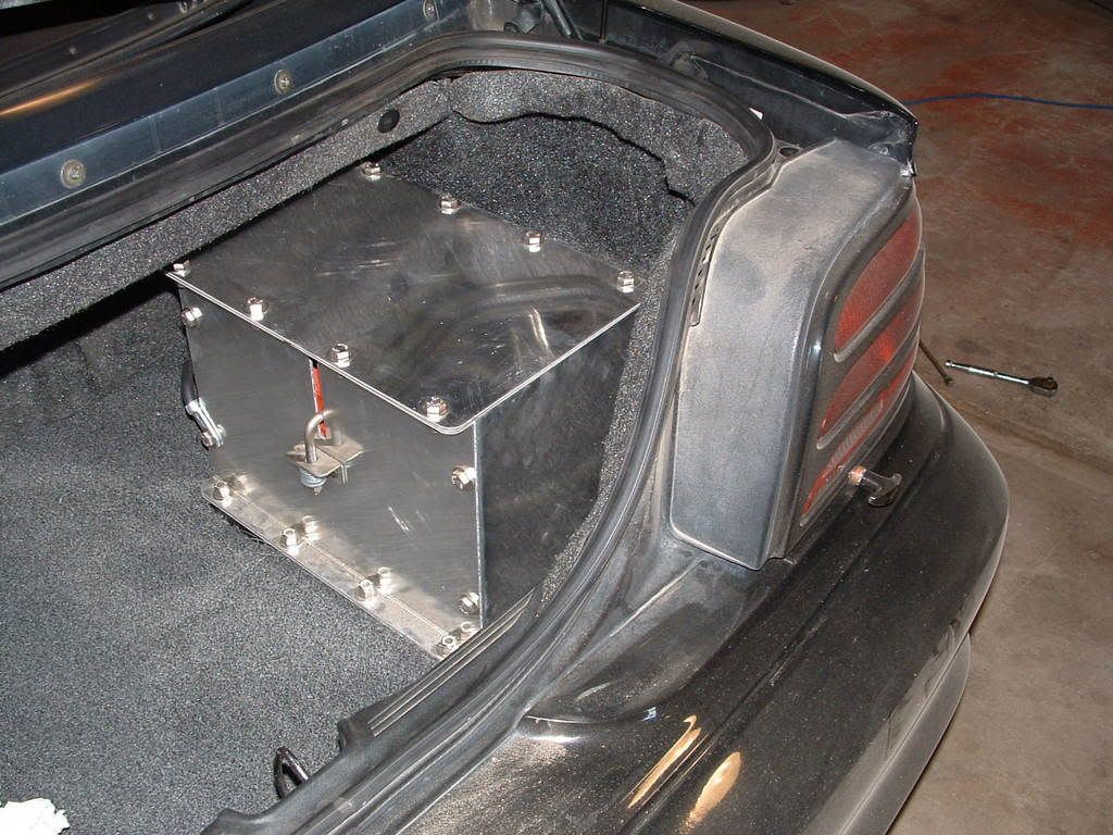 Pic of a trunk mounted battery kill switch Ford Mustang Forums