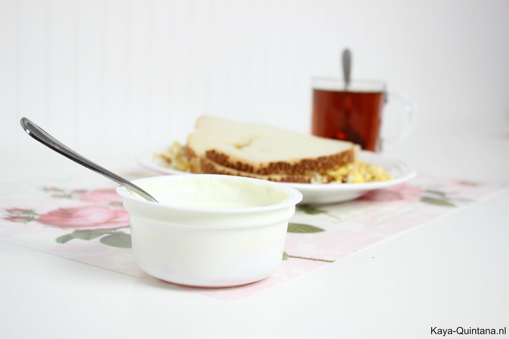 ontbijt met griekse yoghurt en honing