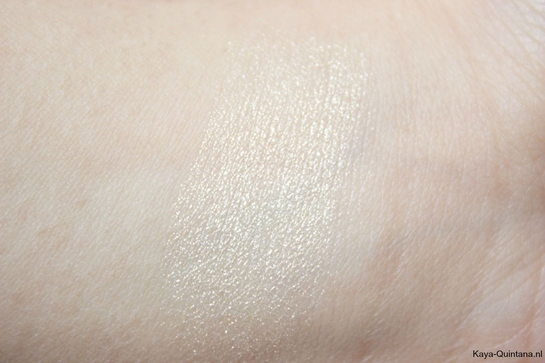 bar of gold swatches