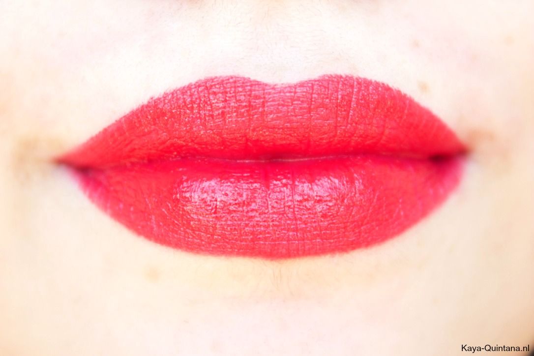rode lipstick van dior