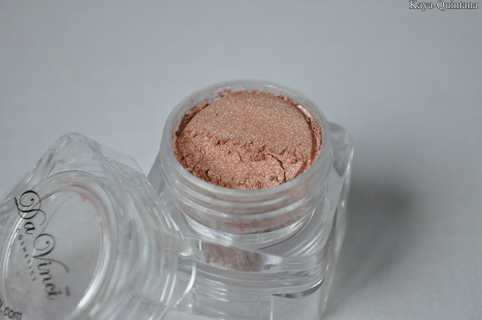 da vinci shimmer eyeshadow earth