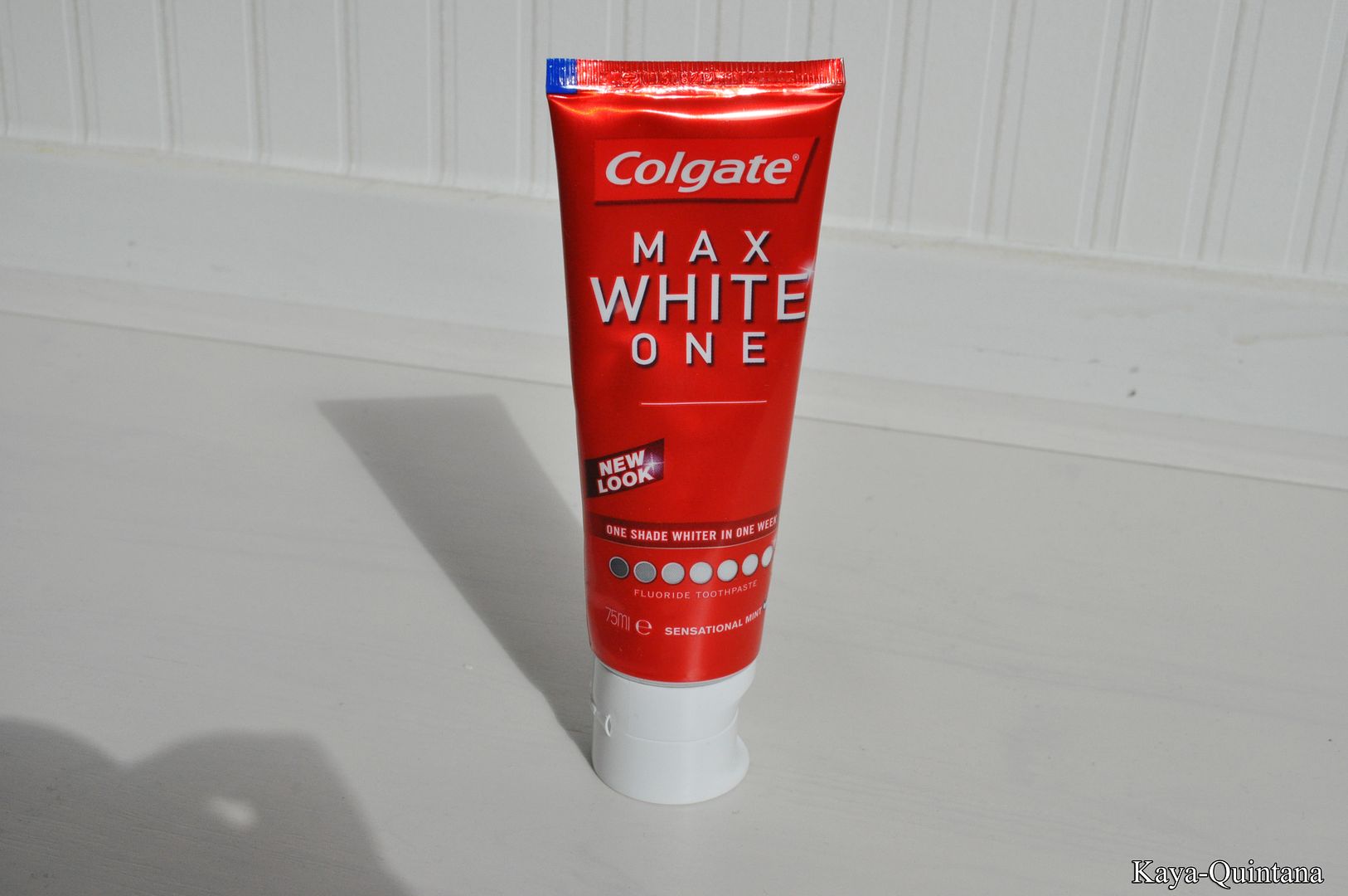 colgate max white one tandpasta