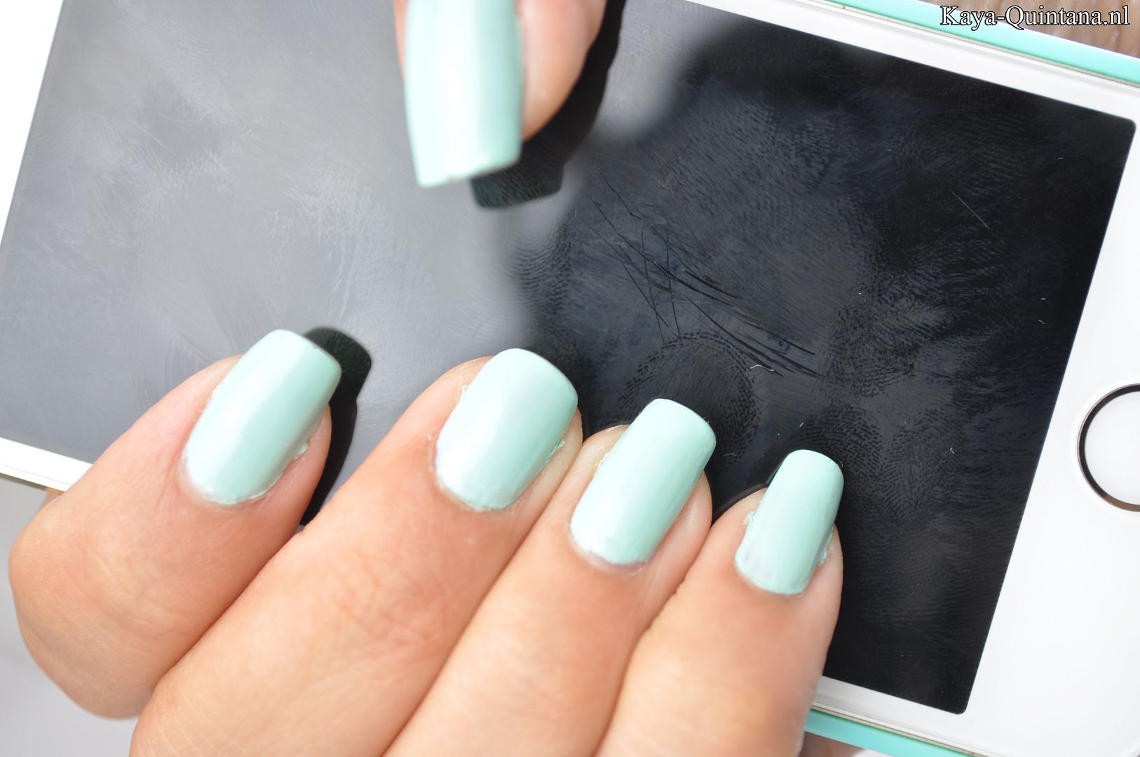 essie mint candy apple