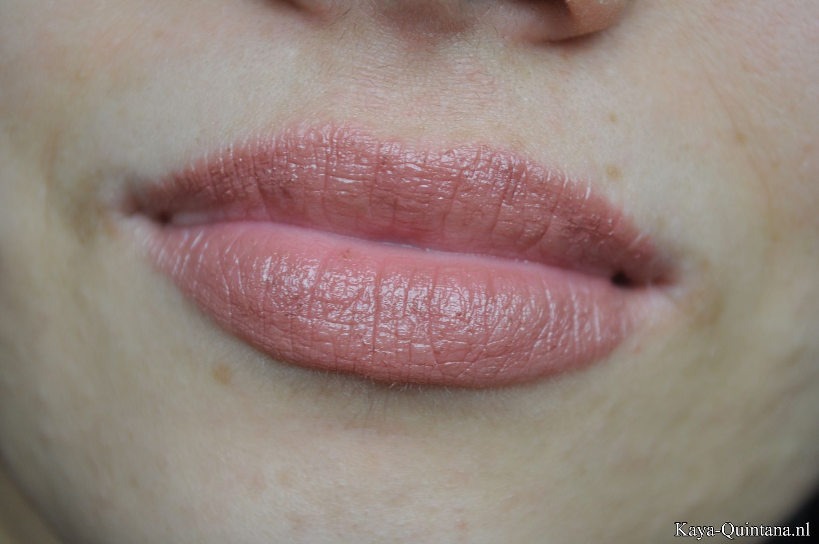 kardashian beauty in the buff lipstick