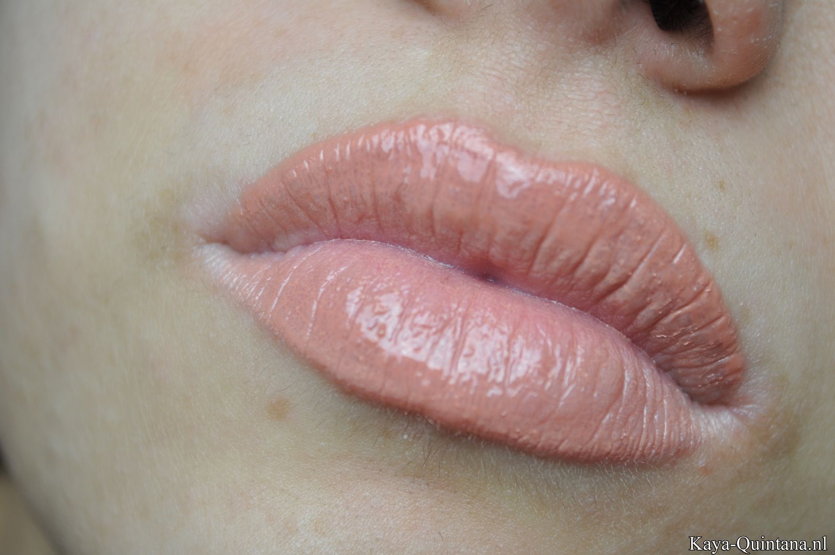 kourtney in the nude lip gloss