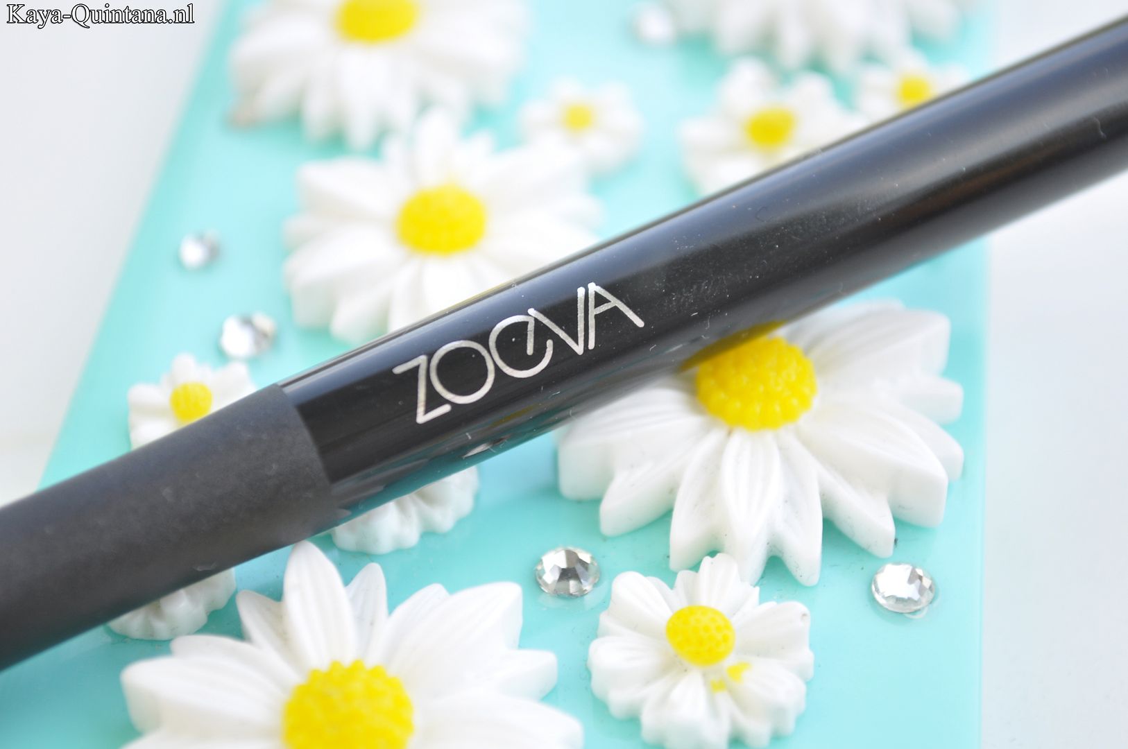 zoeva cat eye pen review