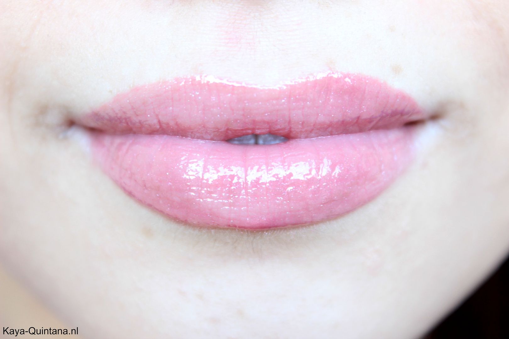 colour riche extraordinaire lip lacquer in molto mauve