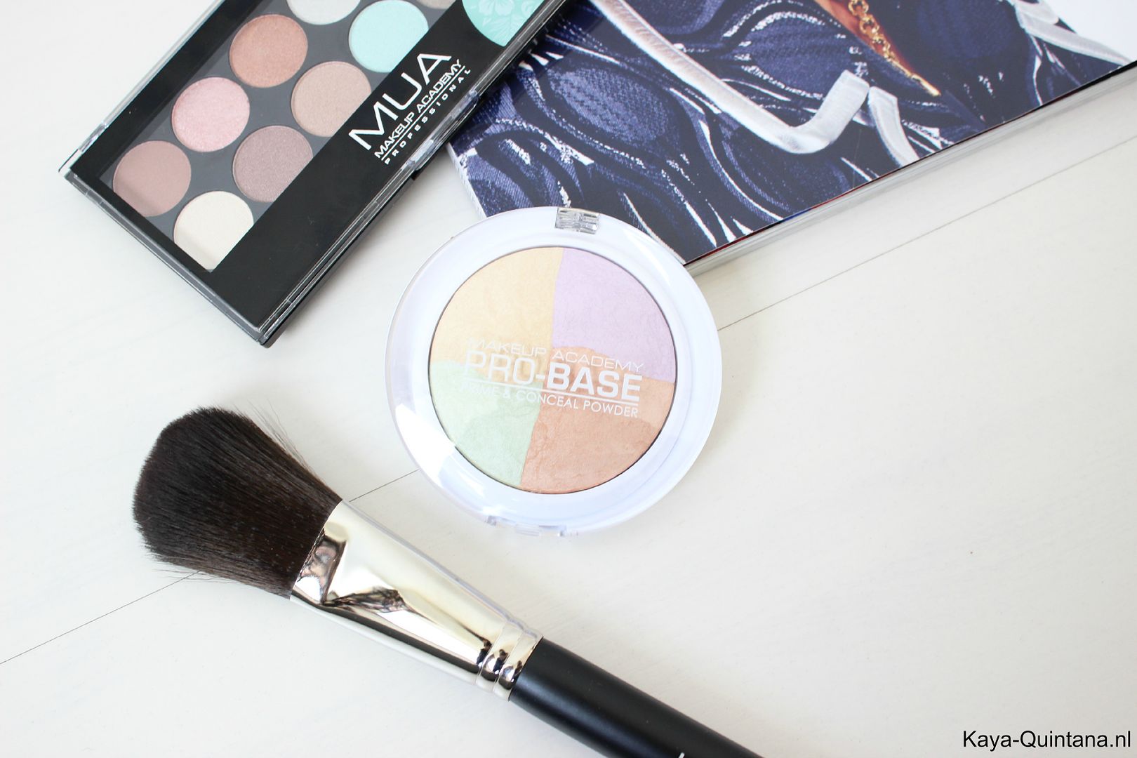 mua pro base prime and conceal powder