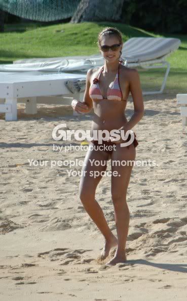 Jessica-Alba-Sexy-Photos-26.jpg