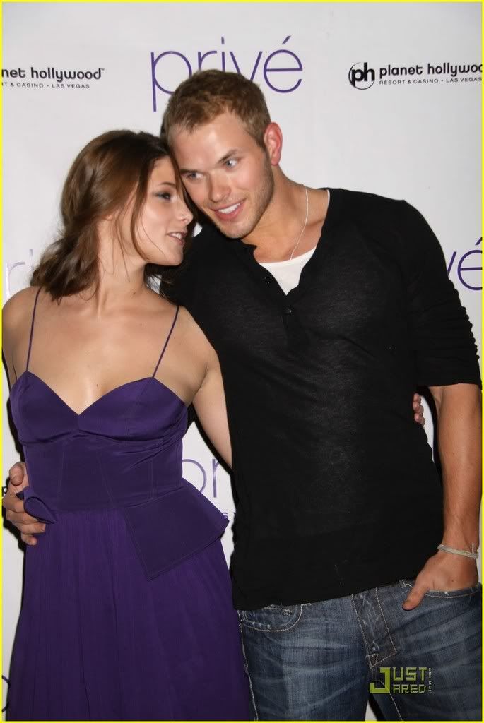 http://i232.photobucket.com/albums/ee236/shadowma1771/Twilight/ashley-greene-kellan-lutz-prive-04.jpg