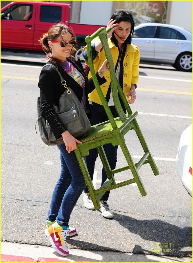 http://i232.photobucket.com/albums/ee236/shadowma1771/Twilight/nikki-reed-la-brea-chairs-13.jpg